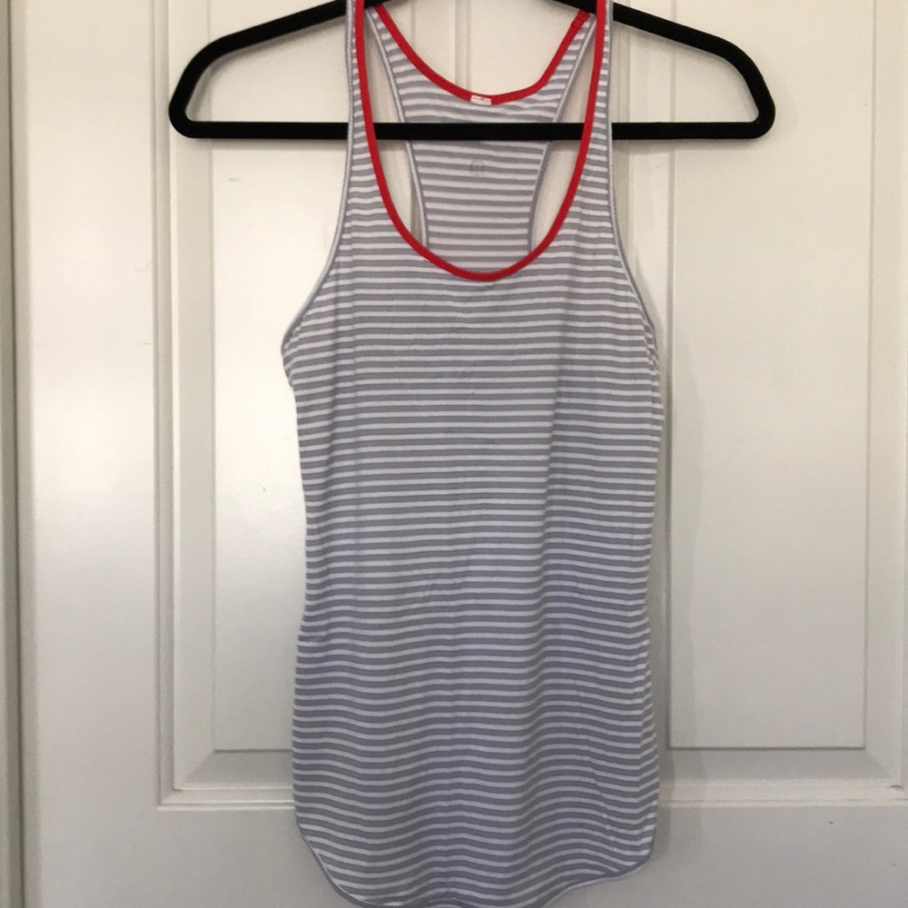 Lululemon top